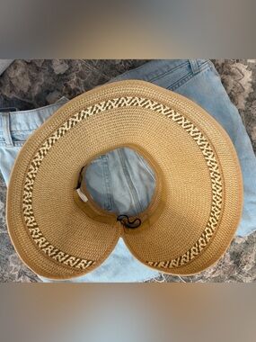 Rollable packable Wide Brim Sun Hat - Tan with Woven Cream Accent